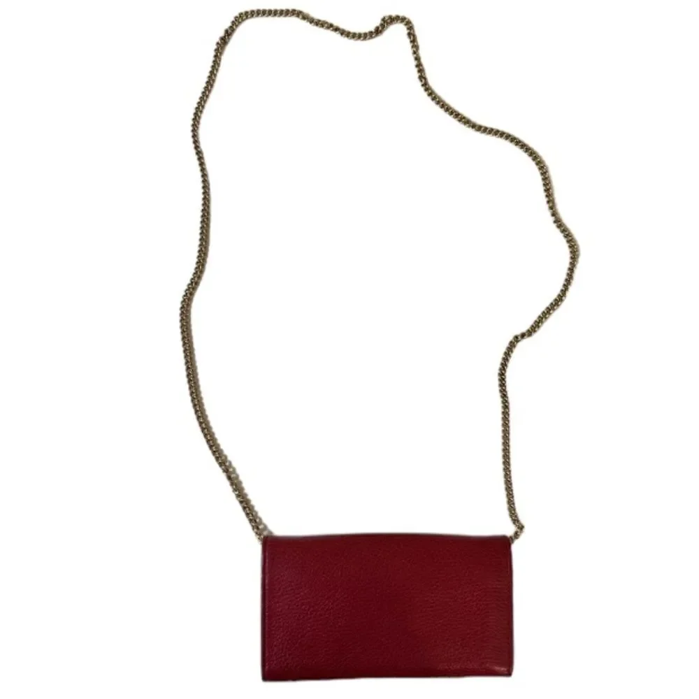 GUCCI GG Marmont Leather Wallet on Chain in Red